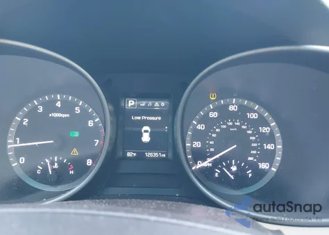 2017 Hyundai Santa Fe Sport 2.4L из США, поврежденный, VIN 5NMZUDLB4HH013748